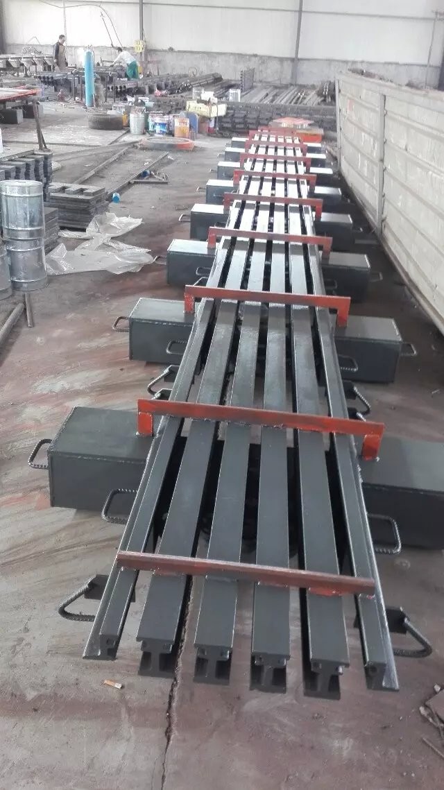 ������s�p