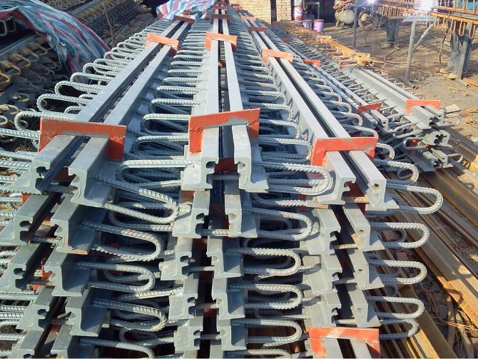 ������s�p