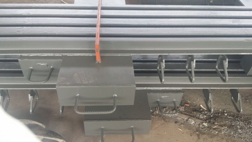 ������s�p